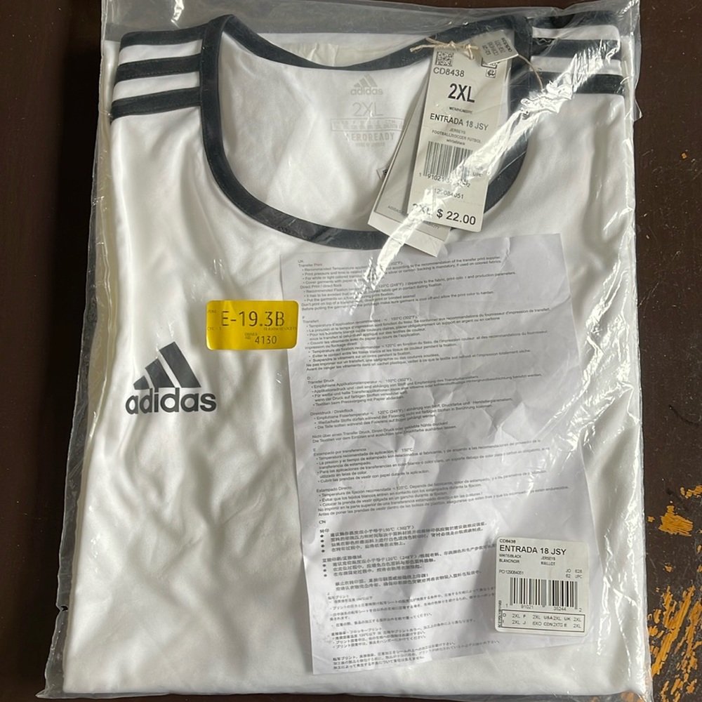 Adidas men shirt